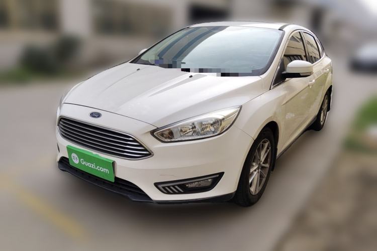 Used Ford Focus 2015 Sedan EcoBoost 125 Manual – Ultra-Style Edition