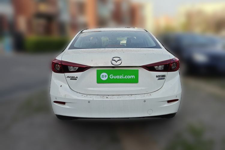 Used Mazda 3 Axela 2016 Sedan 1.5L Automatic Luxury Model
