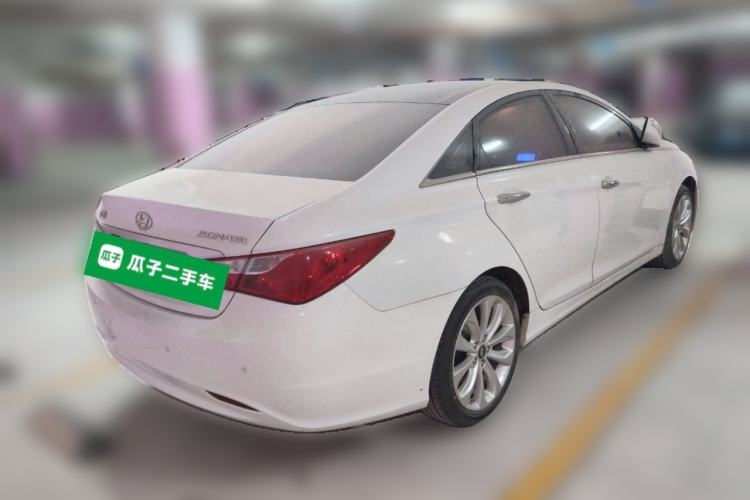 Used Hyundai Sonata 2011 2.0L Automatic Supreme Edition Rear Right 45 Deg