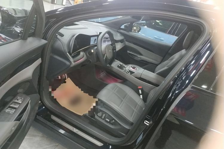 Used Hongqi Tiangong 08 2025 680 Ultra Four-Wheel-Drive Version
