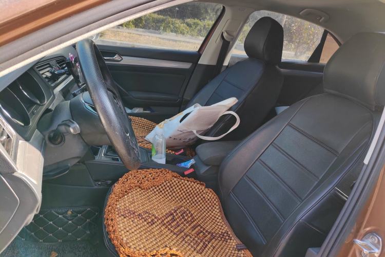 Used Volkswagen Lamando 2017 230TSI Manual Trend Edition
