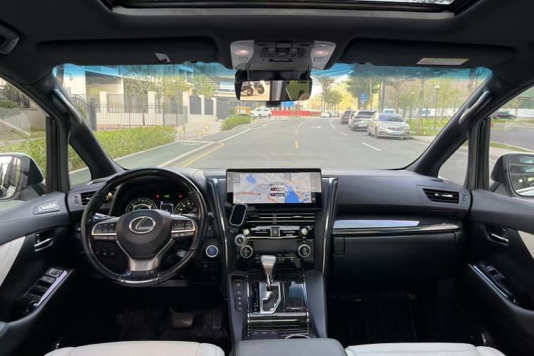 Used Lexus LM 2020 300h Seven-Seat Elegant Edition