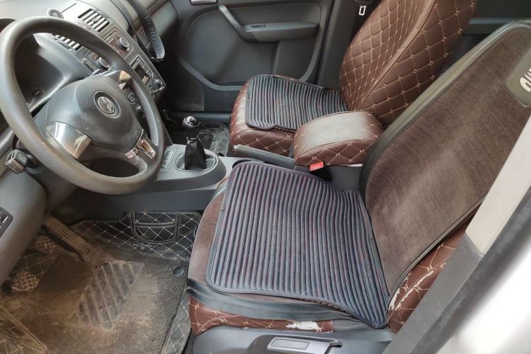 Used Volkswagen Touran 2015 1.4T Manual Fashion Edition 5-Seater Left Front Seat