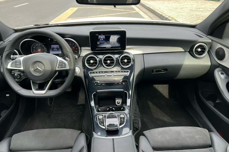 Used Mercedes-Benz C-Class 2017 C 200 Sport Edition Interior 2