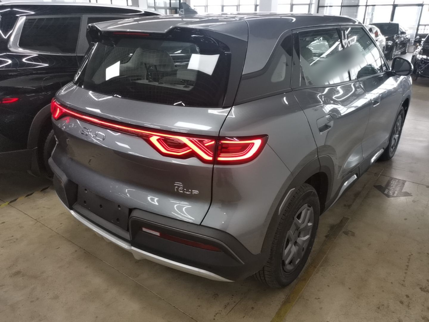 BYD Yuan UP 2025 Model 301KM Leading Version — снимка 6