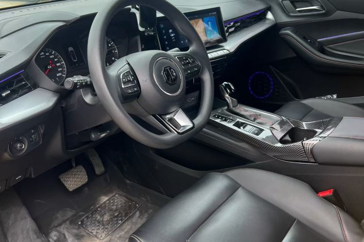 Used MG 5 2021 180 DVVT CVT Youthful Style Edition
