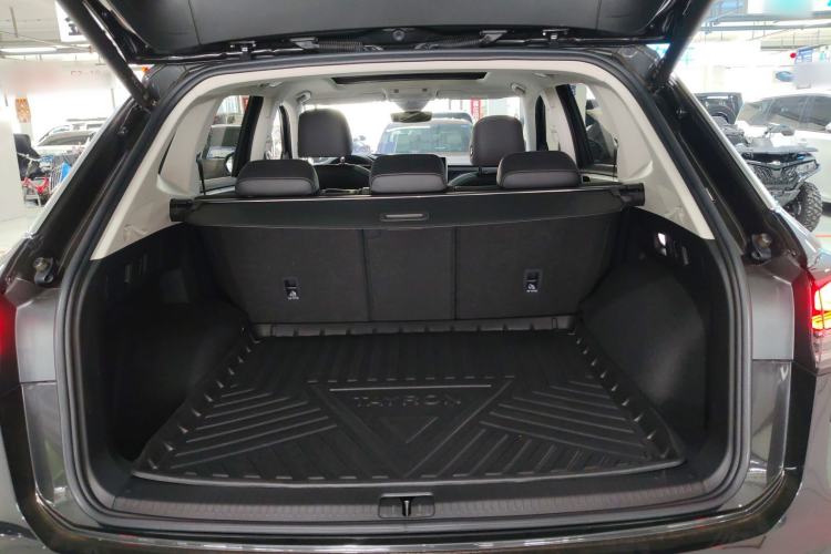 Used Volkswagen Tayron 2024 300TSI Two-Wheel-Drive Luxury Plus Advanced Version Trunk