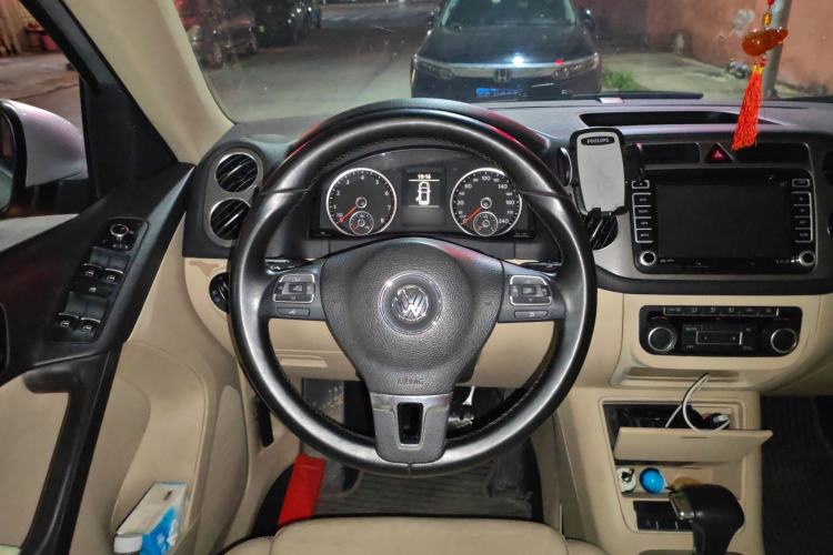 Used Volkswagen Tiguan 2010 2.0 TSI Automatic All-Wheel-Drive Elite Edition