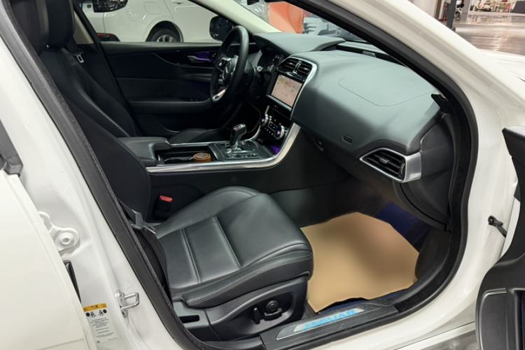 Used Jaguar XEL 2020 2.0T 200 PS S Advanced Elegance Edition
