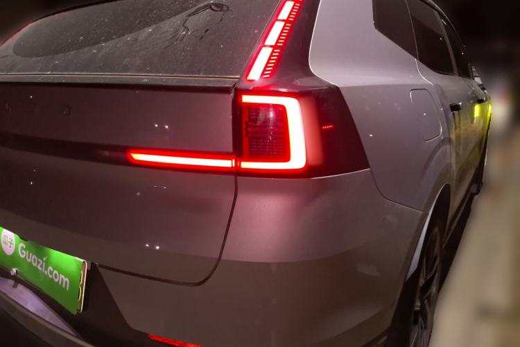 Used Volvo XC70 Plug-in Hybrid 2026 Model Four-Wheel Drive Long-Range Plus Rear Right 45 Deg