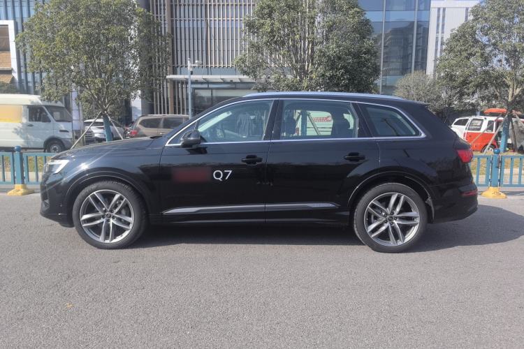 Used Audi Q7 2024 45 TFSI quattro S line Sport Edition

