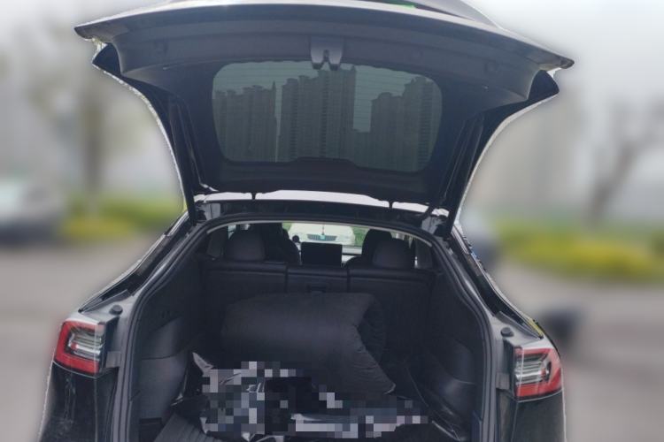 Used Tesla Model Y 2023 Rear-Wheel-Drive Version
