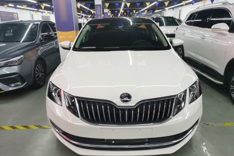 Used Skoda Octavia 2019 TSI230 DSG SmartDrive Luxury Edition China VI Front