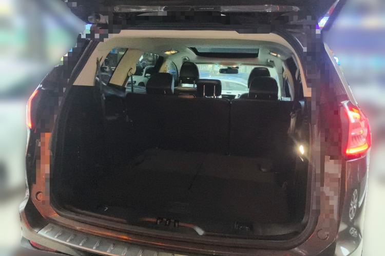 Used Ford Edge 2016 EcoBoost 245 Two-Wheel-Drive Titanium 7-Seater Trunk