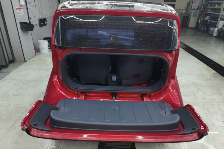 Used Baojun E200 2019 250KM Smart Drive Edition Trunk