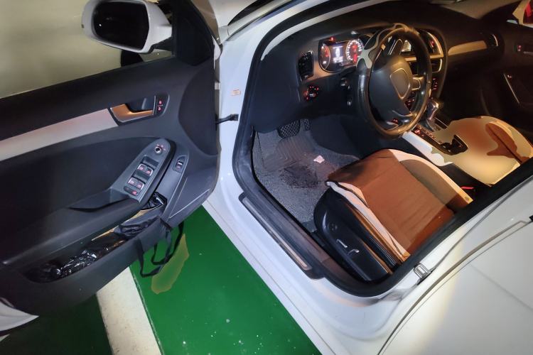 Used Audi A4L 2016 30 TFSI Collector's Edition Automatic Comfort Model
