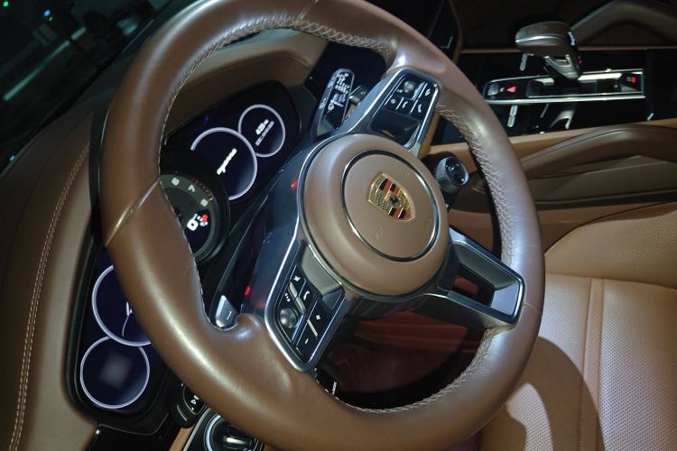 Used Porsche Cayenne 2023 Cayenne 3.0T Platinum Edition
