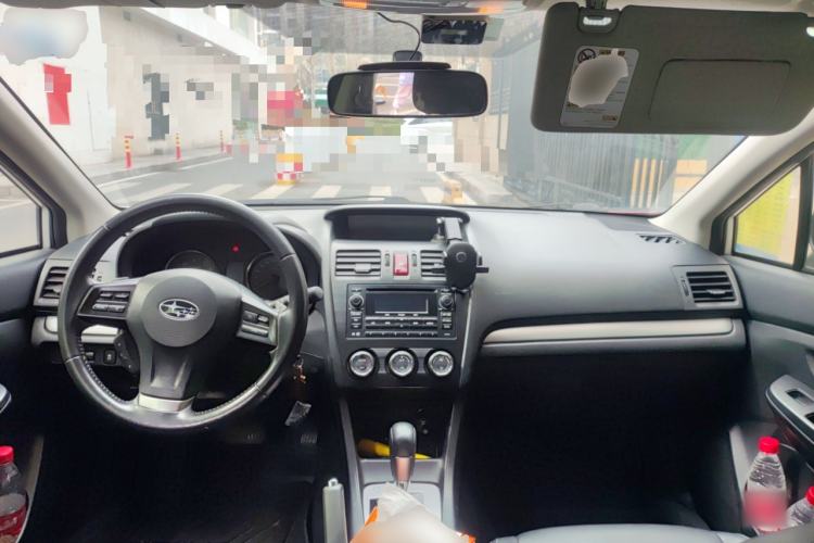 Used Subaru XV 2012 2.0i Elite Edition Center Console