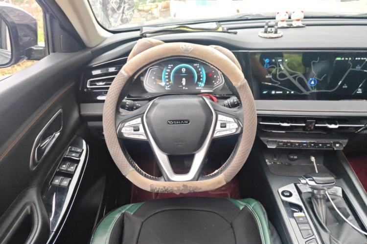 Used CHANGAN OSHAN X7 PLUS 2022 1.5T Blue Whale Edition Automatic Prestige Version Steering Wheel