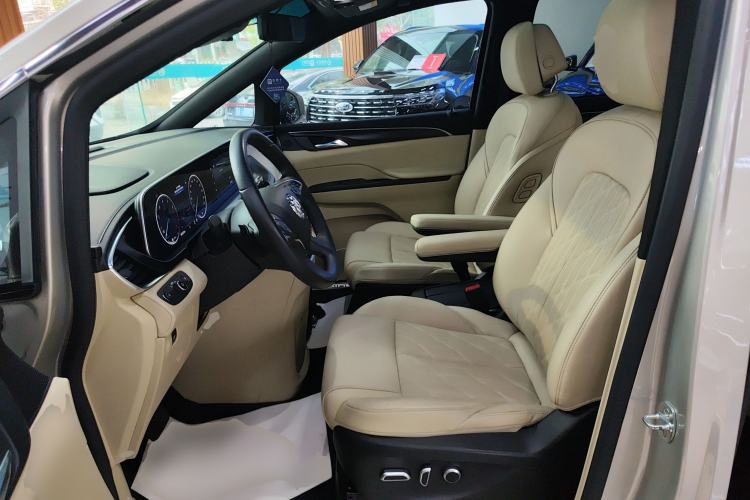 Used Buick GL8 2022 ES Landtrek 653T Flagship Model