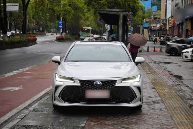 Used Toyota Avalon 2023 Dual-Engine 2.5L Luxury Edition Exterior 1