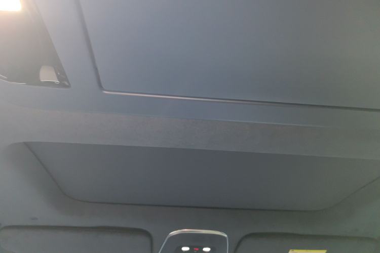 Used Zeekr 009 2024 7-Seater Walk-Through Version Four-Wheel Drive 108 kWh
