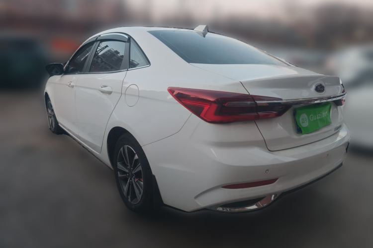 Used Ford Escort 2021 1.5L Automatic Diamond Edition Exterior 3