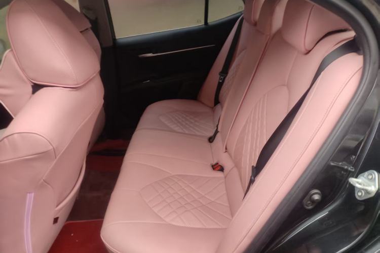 Used Toyota Camry 2023 2.0G Luxury Edition
