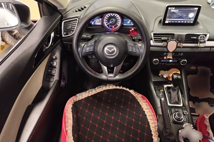 Used Mazda 3 Axela 2014 Sedan 2.0L Automatic Sport Model
