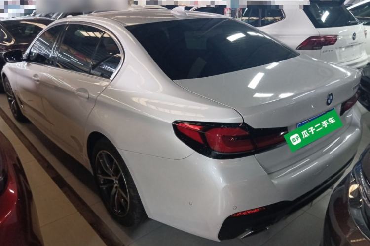 Used BMW 5 Series 2022 525Li M Sport Package Rear Left 45 Deg