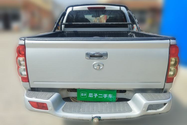 Used Great Wall Wingle 5 2017 2.0T European-Style Diesel Two-Wheel Drive Navigation Version Big Double-Cab GW4D20B