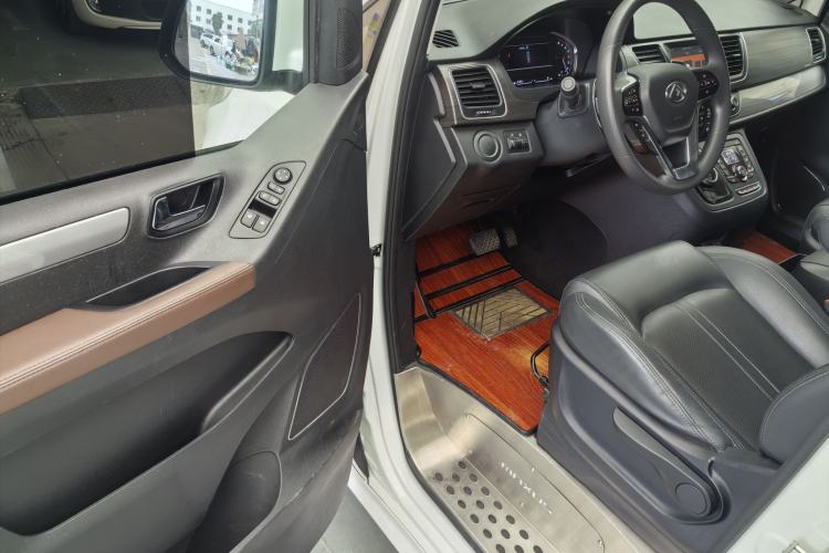 Used SAIC MAXUS G10 2021 2.0T Automatic Elite Edition Gasoline 7-Seater Exterior 6