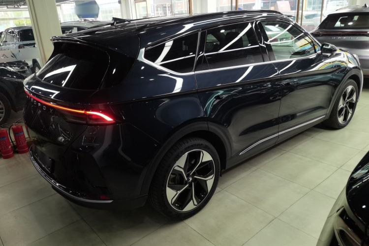 Used ARCFOX Alpha T 2023 688E+ Forest Edition 160kW Rear Right 45 Deg