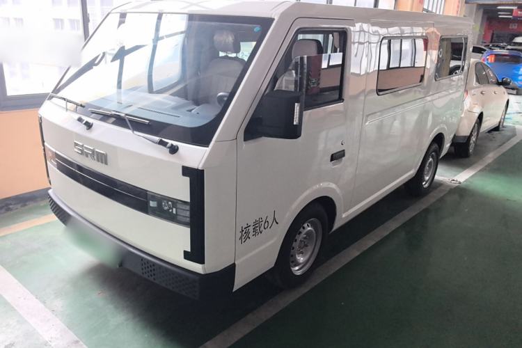 Used SRM New Energy E3 2025 Fudi 310KM Practical Passenger Vehicle