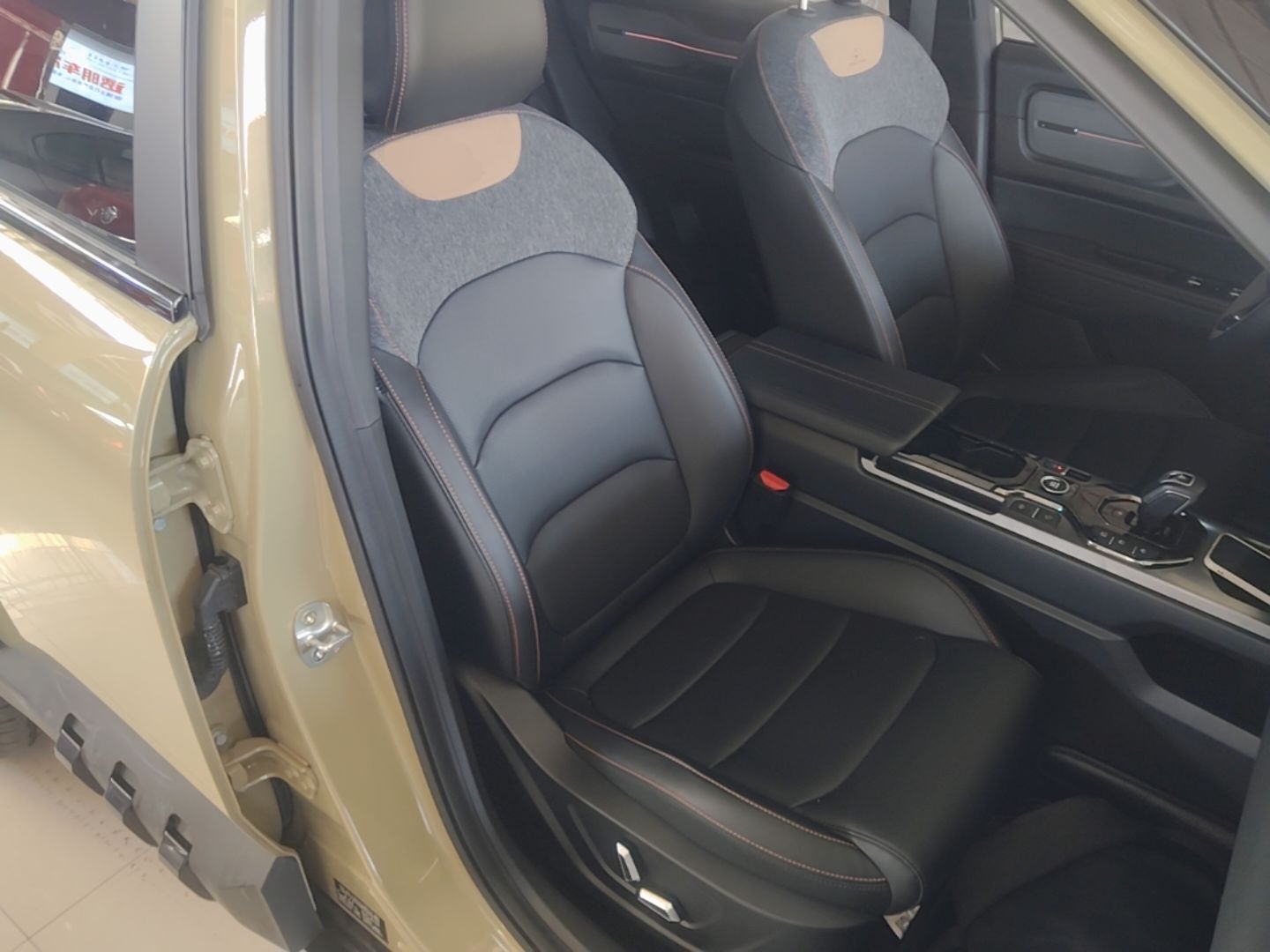 Geely Auto Cowboy 2025 1.5TD Fun-Offroad Version — снимка 19