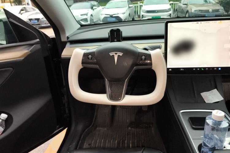 Used Tesla Model Y 2023 Rear-Wheel-Drive Version
