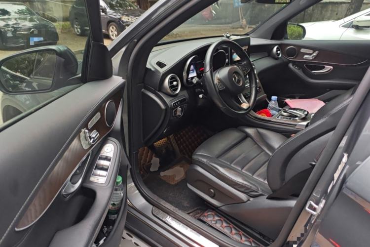 Used Mercedes-Benz GLC 2016 GLC 300 4MATIC Luxury Model
