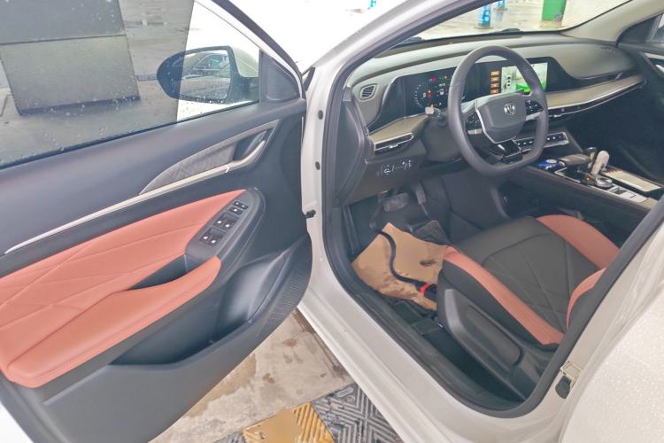 Used CHANGAN Eado 2023 Changan Edition PLUS Blue Whale NE 1.4T GDI DCT Prestige Version
