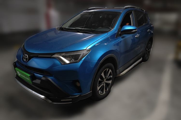 Used Toyota RAV4 2016 2.0L CVT Two-Wheel Drive Fashion Edition China V Standard