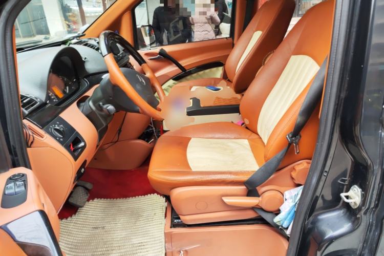 Used Mercedes-Benz Vito 
