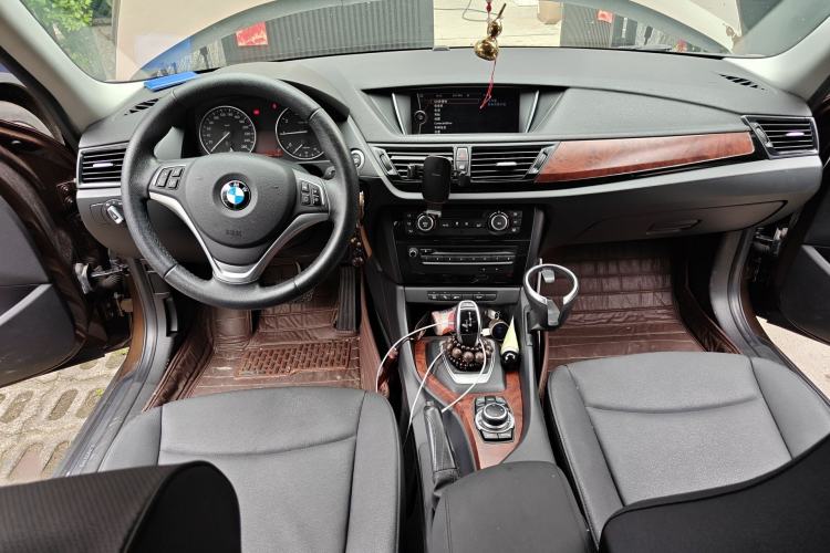 Used BMW X1 2014 sDrive18i Leading Model
