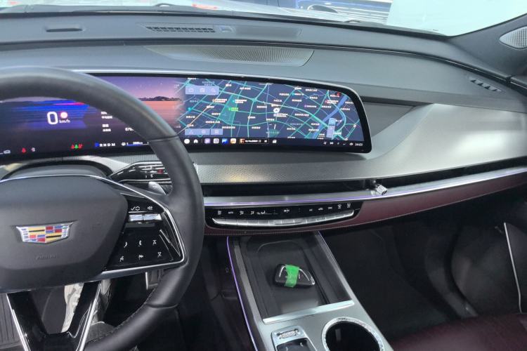 Used Cadillac XT5 2025 2.0T Platinum Edition