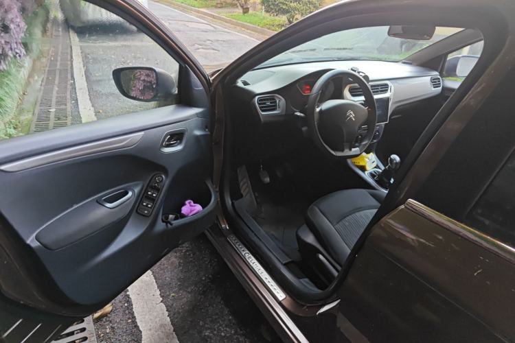 Used Citroen Elysee 2014 1.6L Manual Comfort Model
