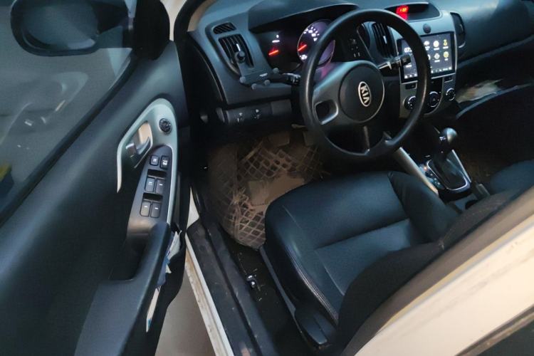 Used Kia Forte 2014 1.6L AT GL Driver Seat