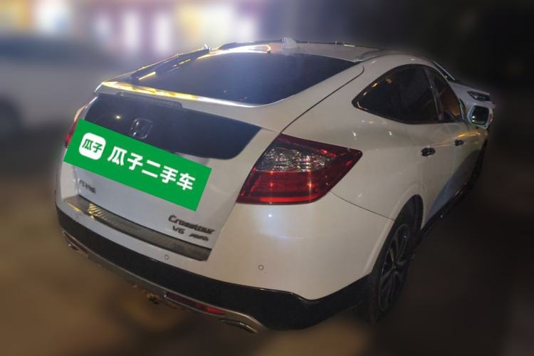 Used Honda Crosstour 2014 3.0L AWD Prestige Edition Rear Right 45 Deg