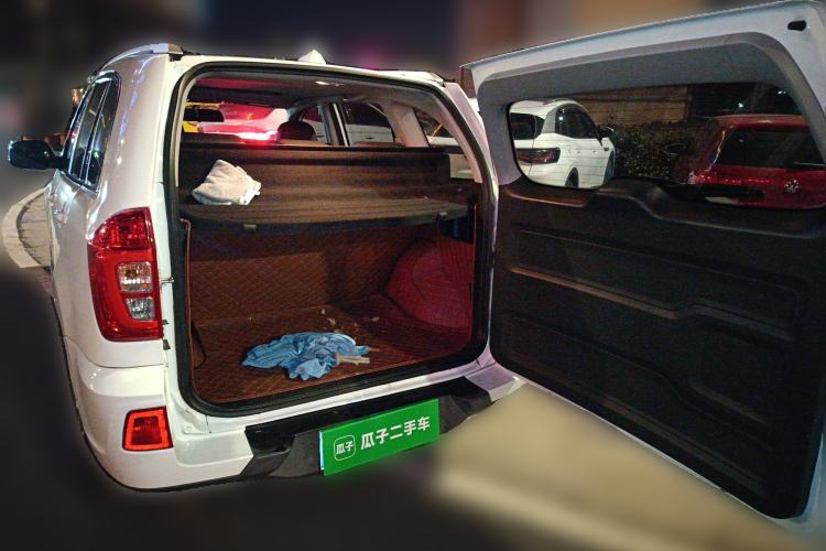 Used Chery Tiggo 3 2016 1.6L Manual ZhiShang Edition Trunk