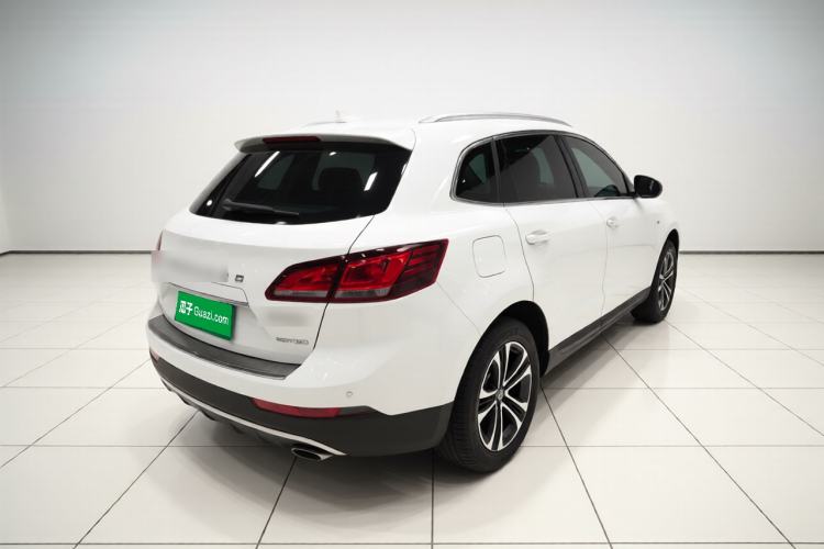 Used BORGWARD BX7 2016 28T Two-Wheel Drive Luxury Version 5 Seats Rear Right 45 Deg