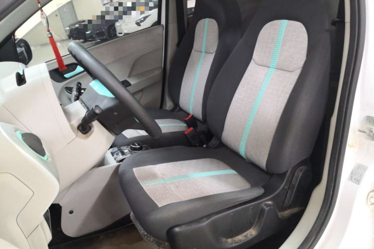 Used JMEV Xiao Qilin 2024 201 km Luxury Version
