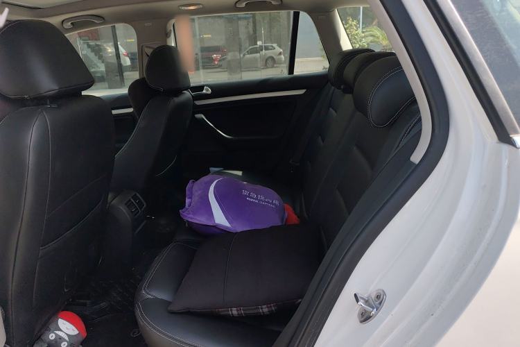 Used Volkswagen Golf 2011 1.4 TSI Comfort Travel Edition Left Rear Seat