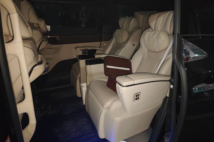 Used Toyota Alphard 2024 Dual-Engine 2.5L Prestige Edition
